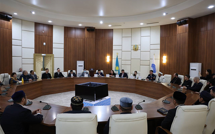 Круглый стол на тему «Роль религии в укреплении единства и целостности казахстанского общества»